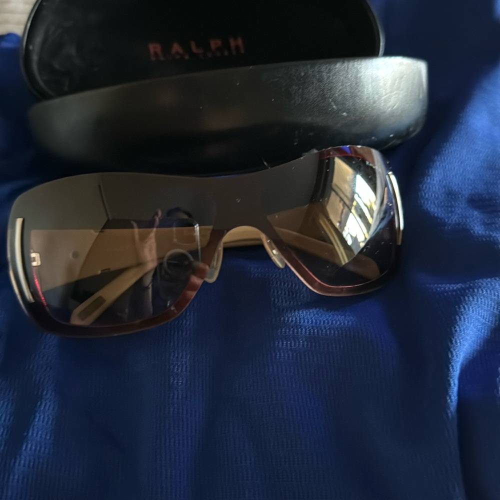 Sun glasses